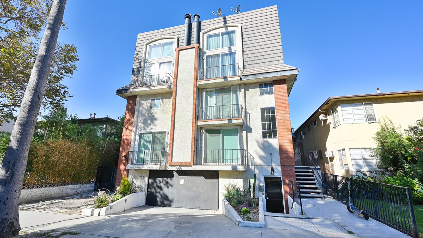 815 North Las Palmas Avenue, Los Angeles, CA 90038
