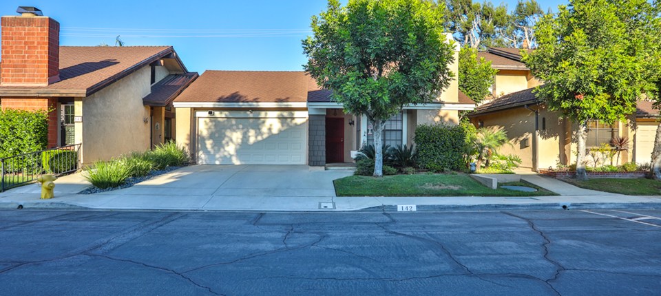 142 Windermere Ln, Glendora, CA 91741