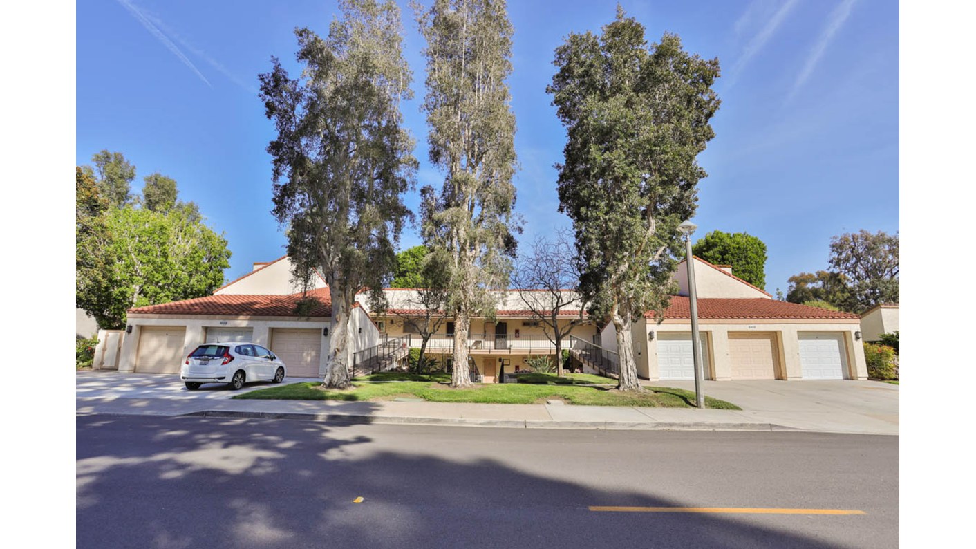 3332 Bahia Blanca East Unit B, Laguna Woods, CA 92637