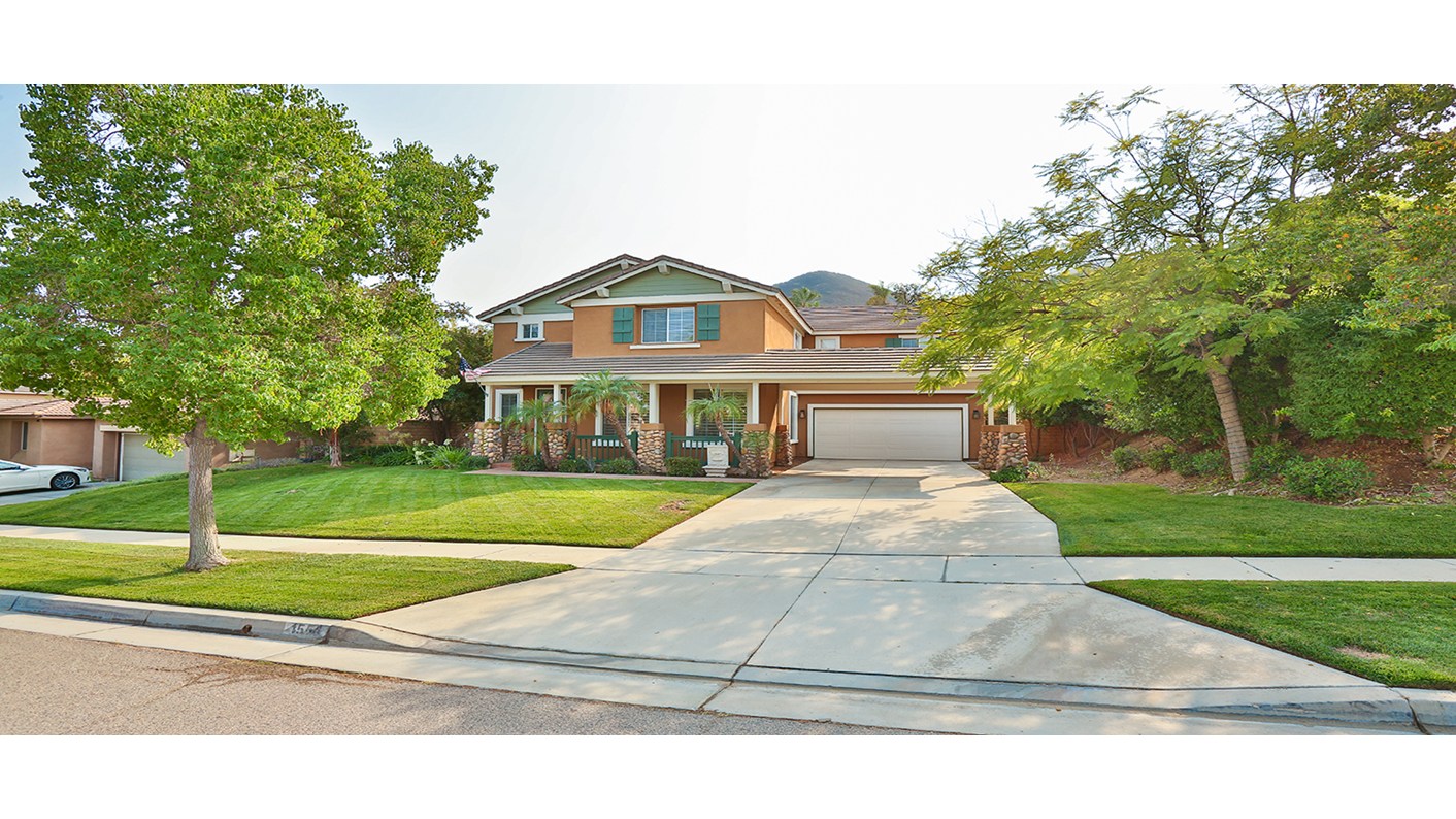 1554 Beacon Ridge Way, Corona, CA 92883