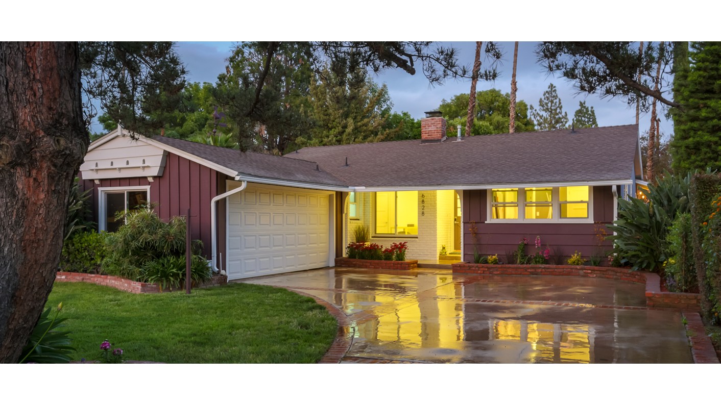 6828 Encino Avenue, Lake Balboa, CA 91406