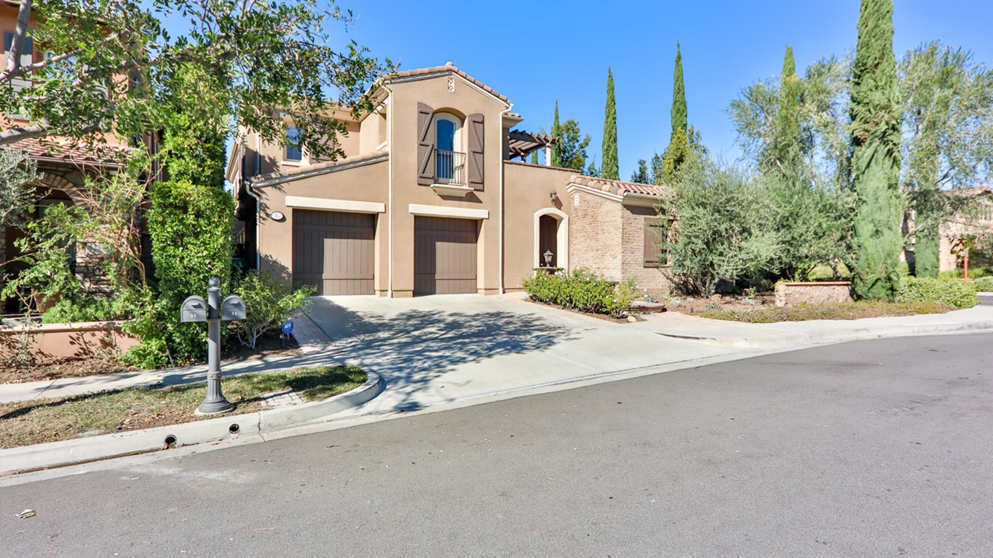 35 Enchanted, Irvine, CA 92620