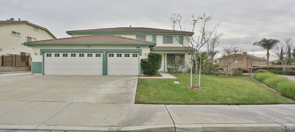 15037 Badger Ln., Fontana, CA 92336
