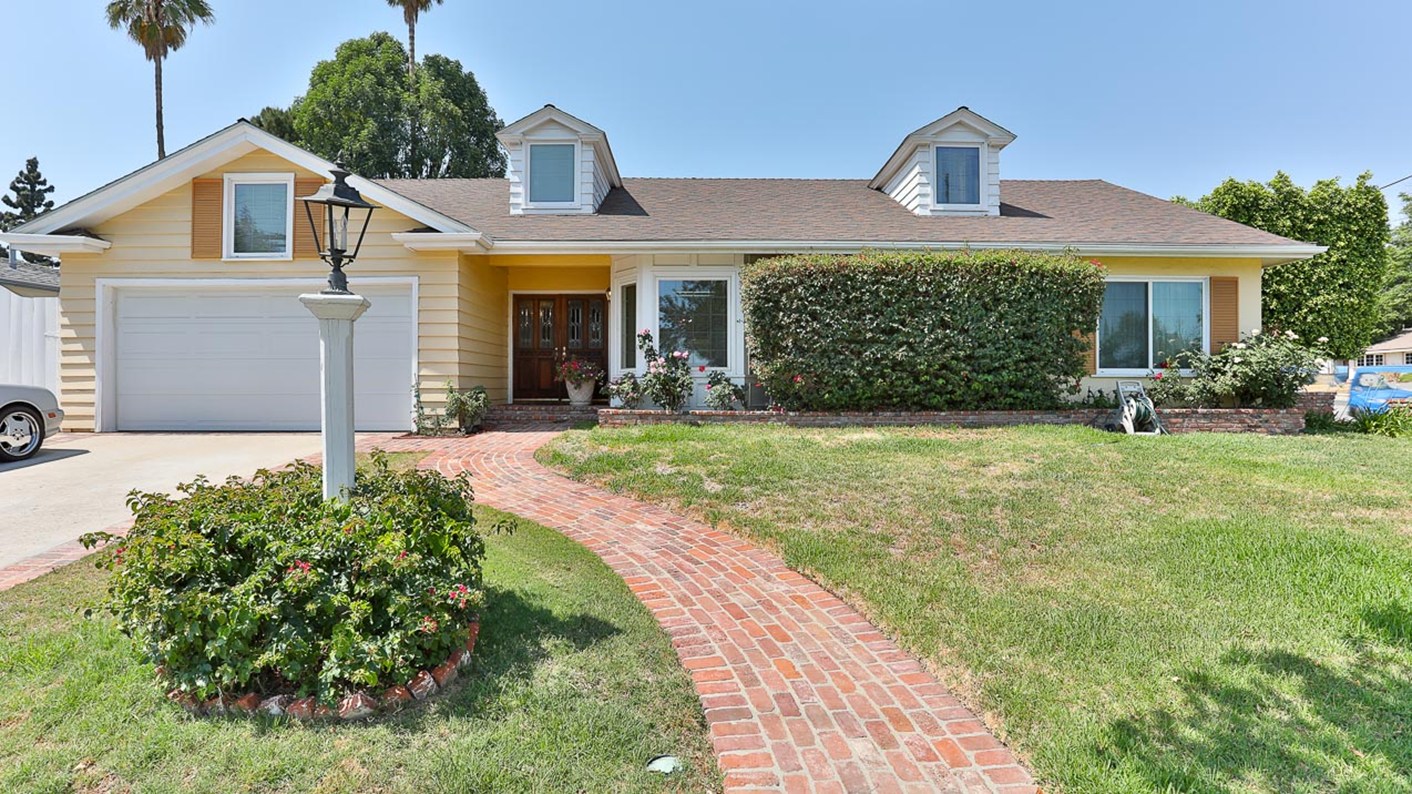 18501 San Fernando Mission Boulevard, Porter Ranch, CA 91326