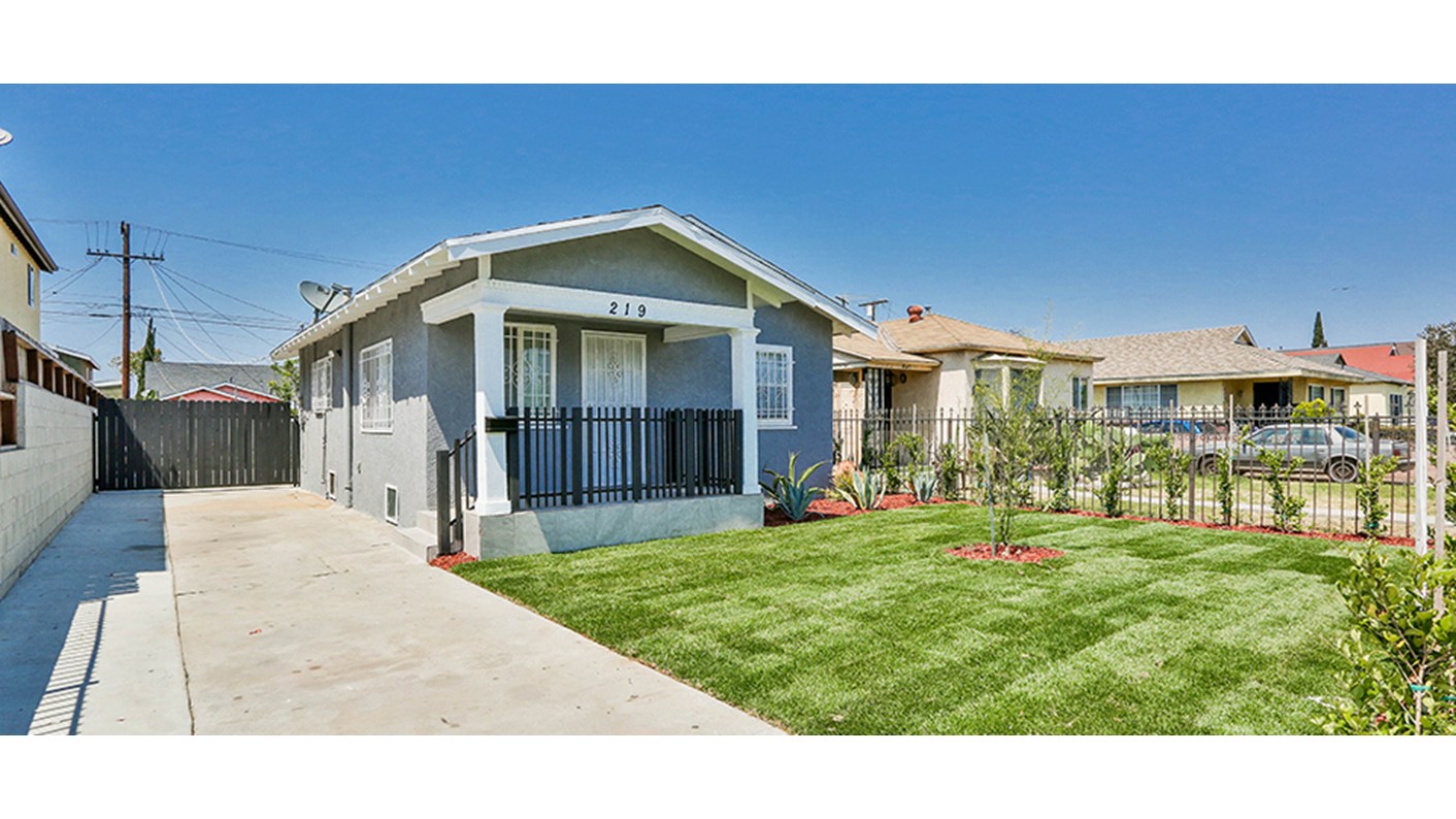 219 W 98th St, Los Angeles, CA 90003