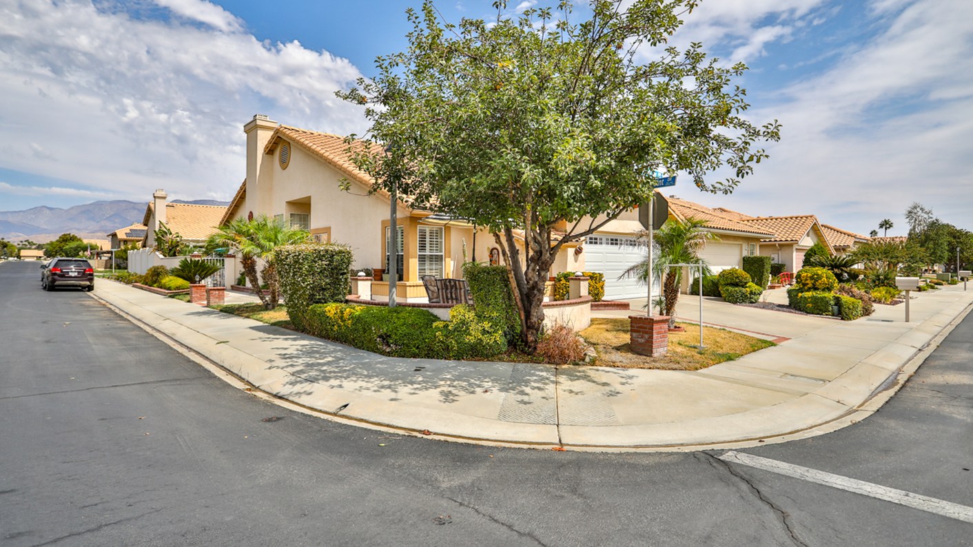 6373 Kapalua Bay Avenue, Banning, CA 92220