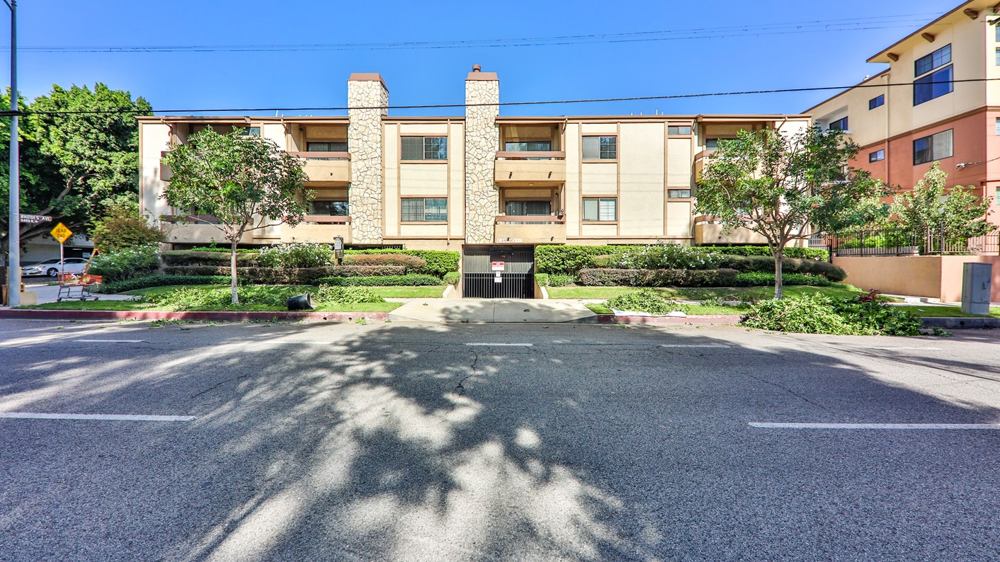 12355 Chandler Boulevard Unit 203, Valley Village, CA 91607