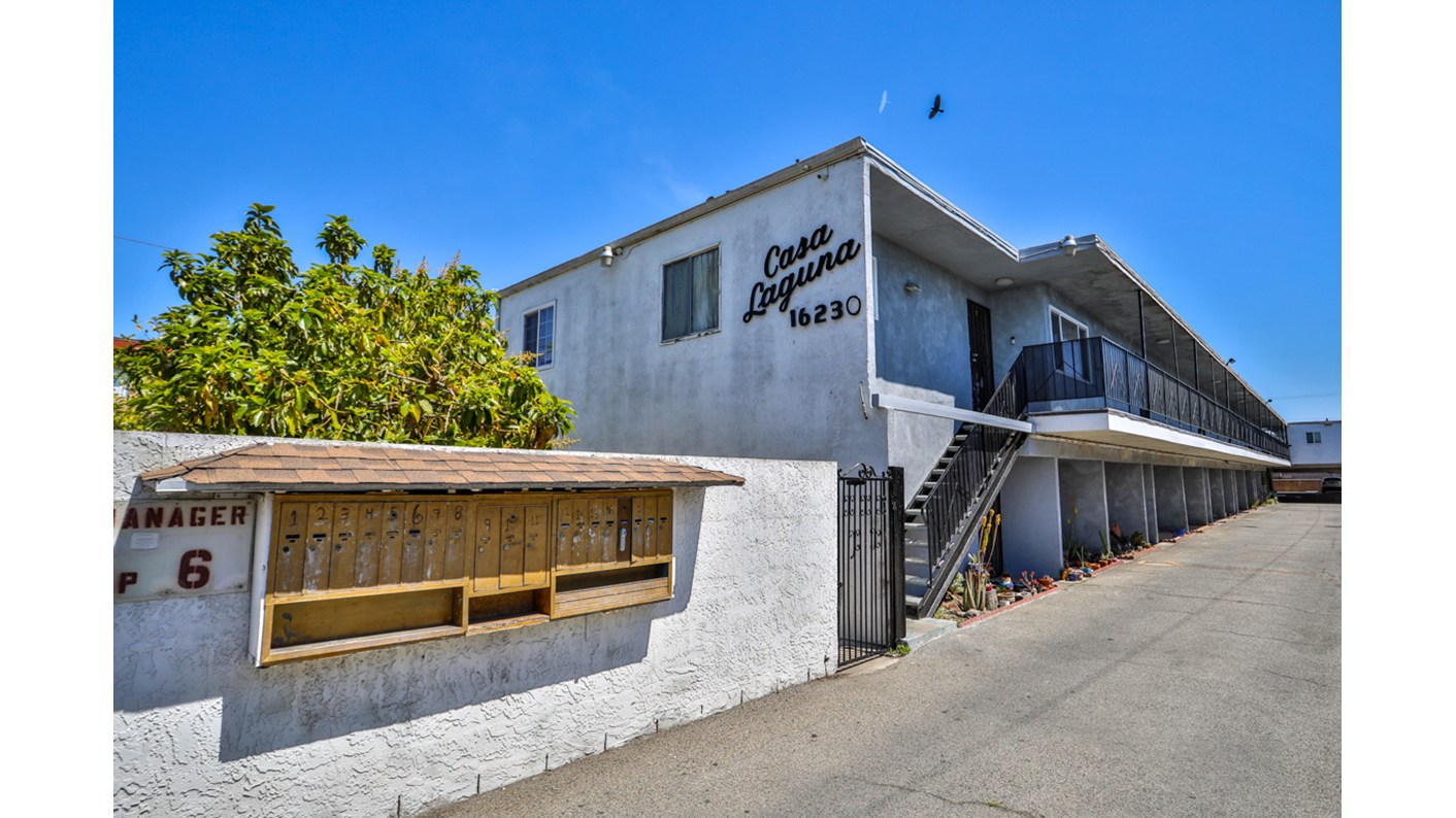 16230 Cornuta Avenue, Bellflower, CA 90706