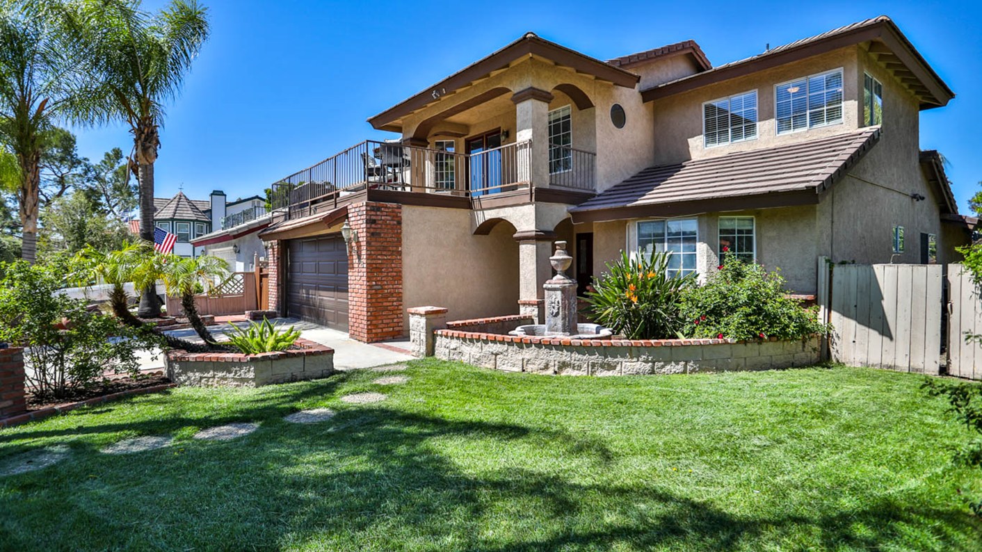 24098 Canyon Lake Drive North, Canyon Lake, CA 92587