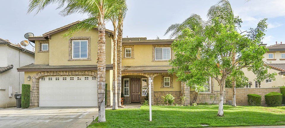 13843 Pine Grove Ln, Corona, CA 92880