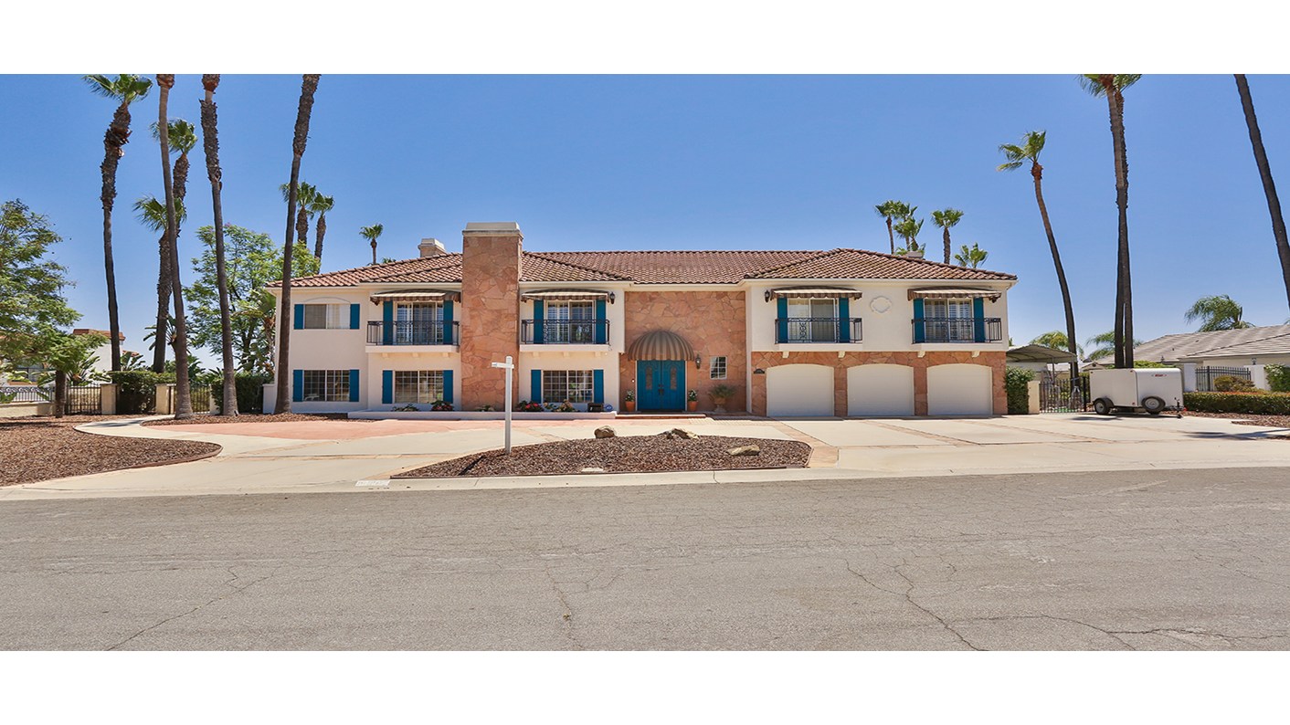 1038 Coronet Drive, Riverside, CA 92506