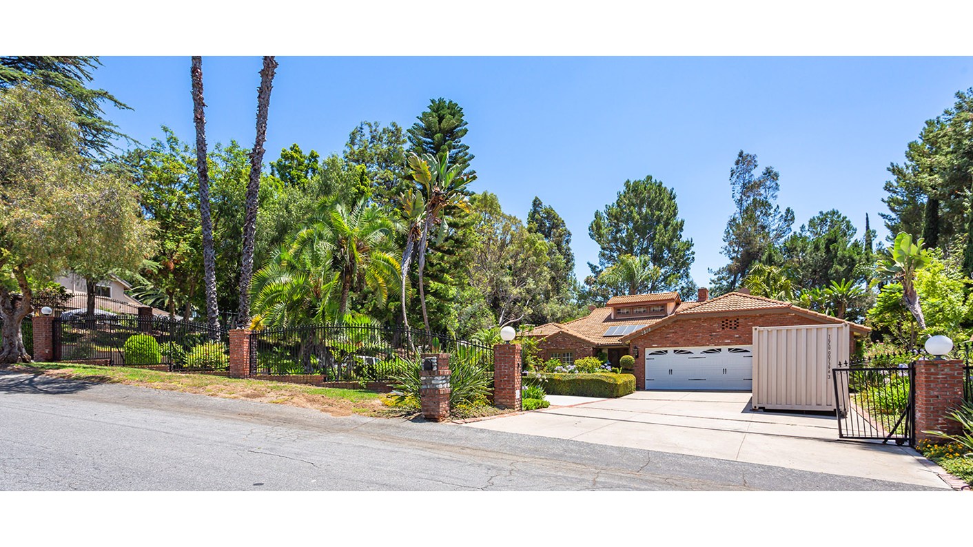 1516 Peppertree Drive, La Habra Heights, CA 90631