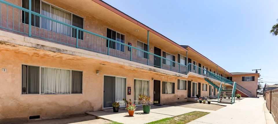 1044 West 110th Street, Los Angeles, CA 90044