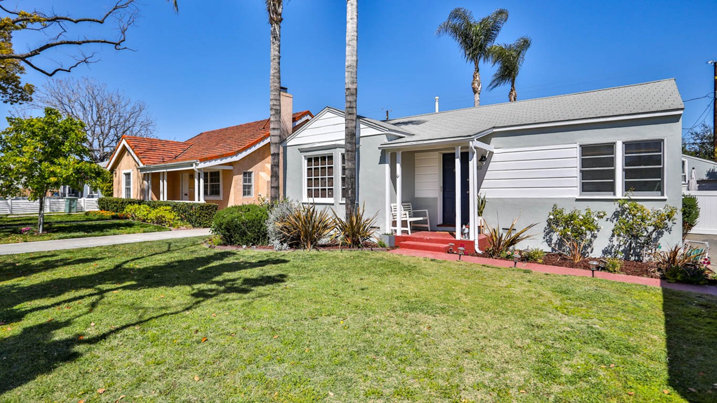 910 North Valley Street, Burbank, CA 91505