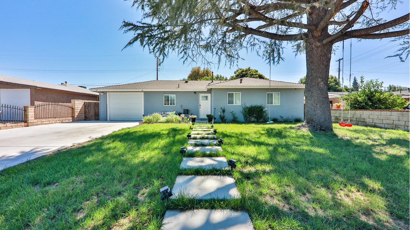 2480 Stanford Avenue, Pomona, CA 91766