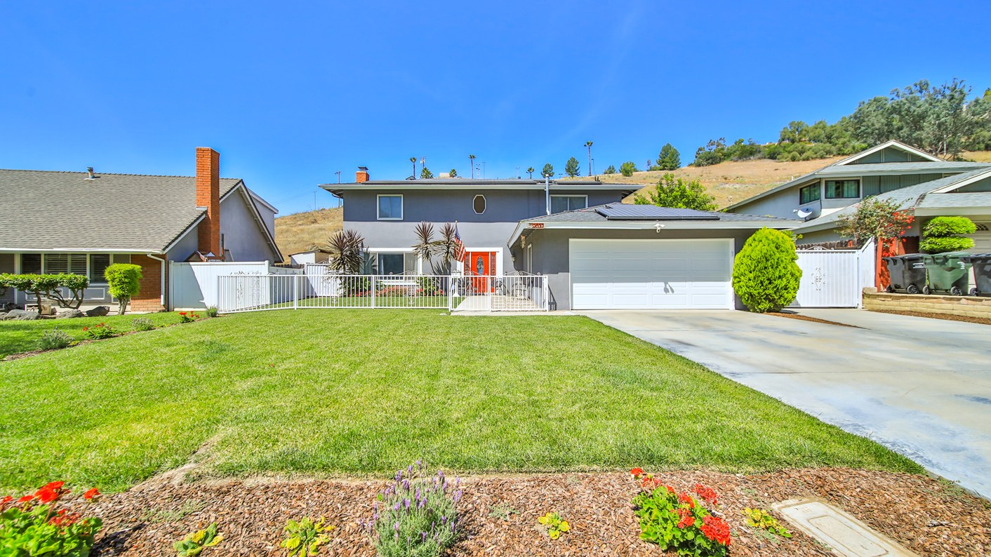 1627 Crest Way, Pomona, CA 91768