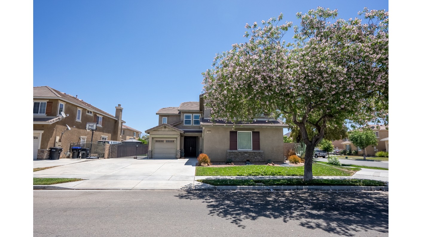 1930 Dainty Way, Hemet, CA 92545