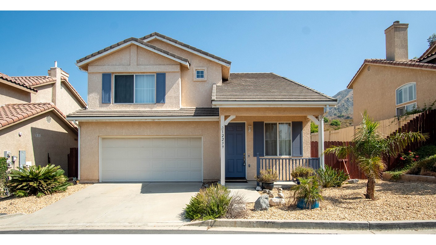 12239 Vía Santa Barbara, Sylmar, CA 91342