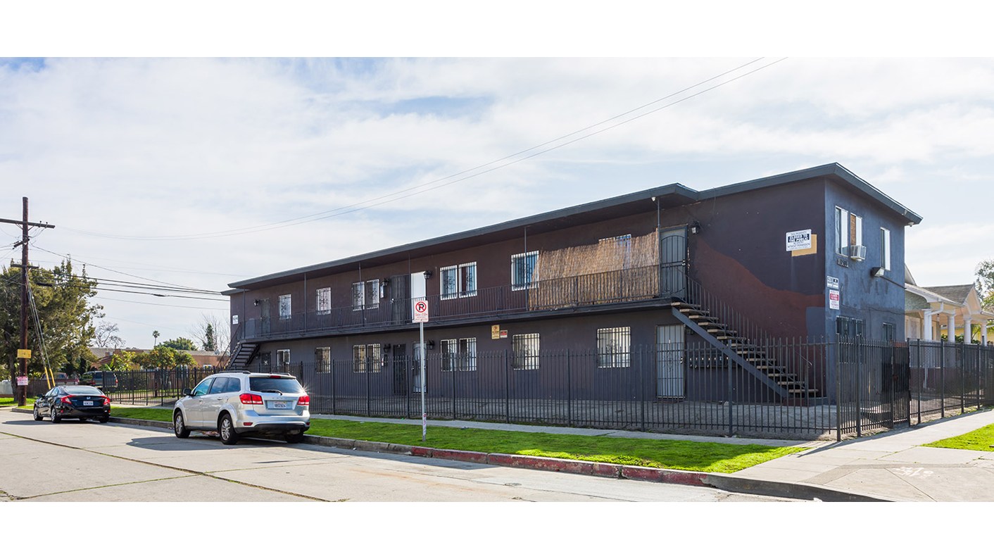 10500 South Broadway, Los Angeles, CA 90003