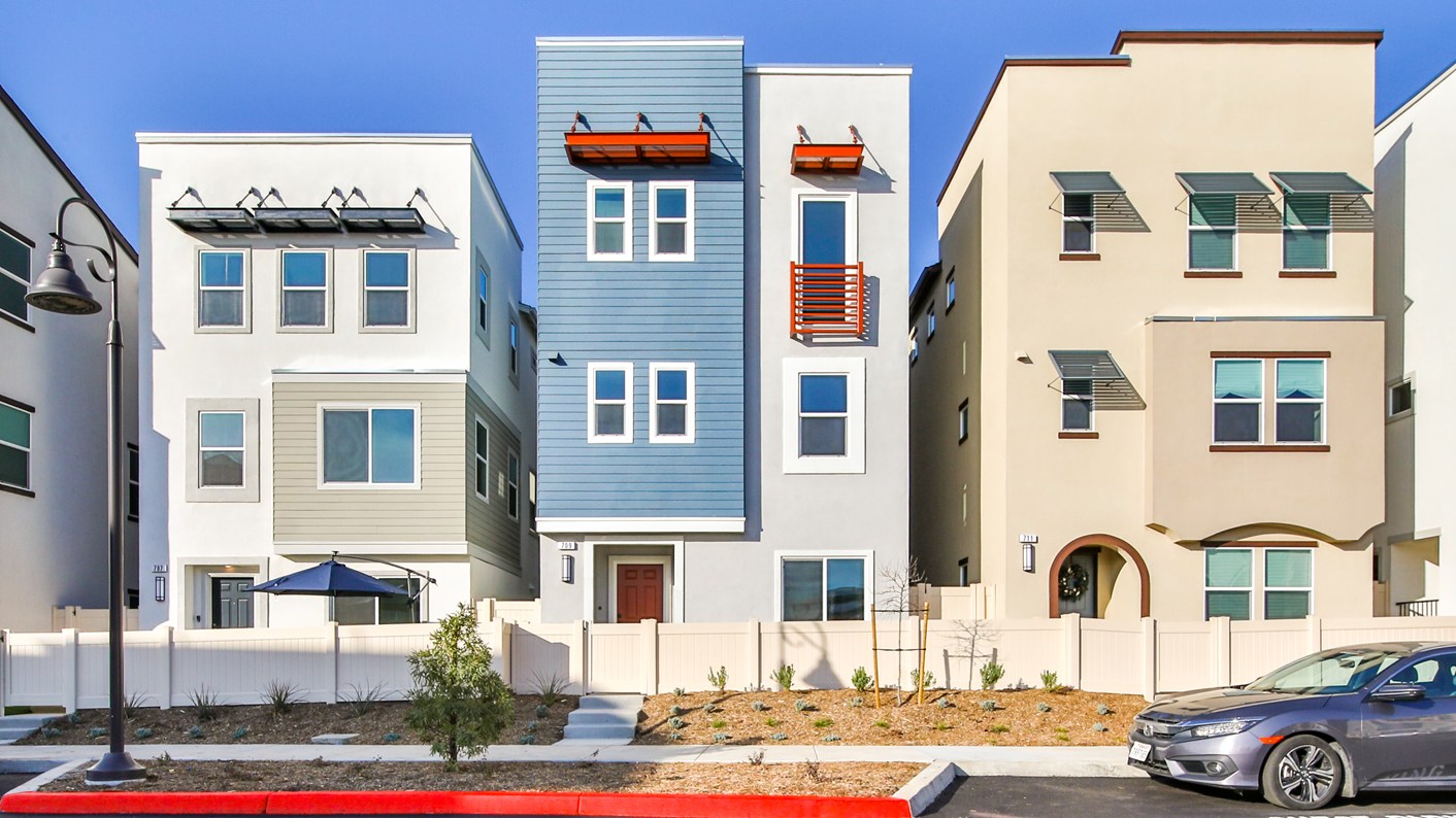 709 Daniel Freeman Circle, Inglewood, CA 90301