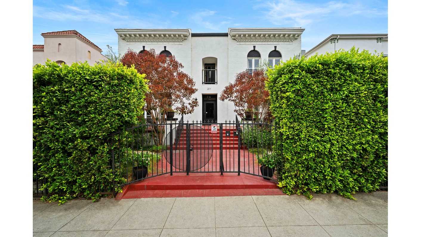 211 South Berendo Street unit 3, Los Angeles, CA 90004