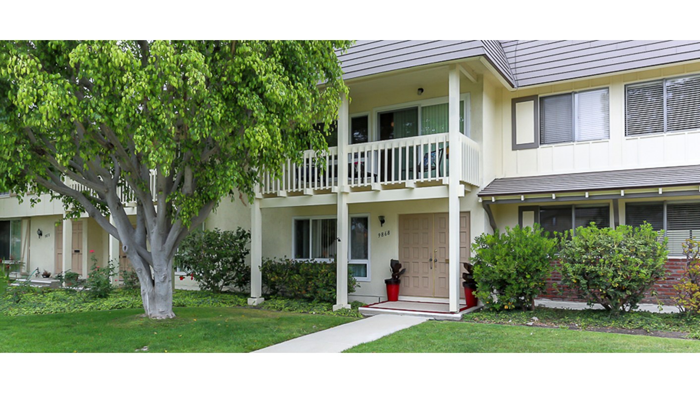 9868 Via Sonoma, Cypress, CA 90630