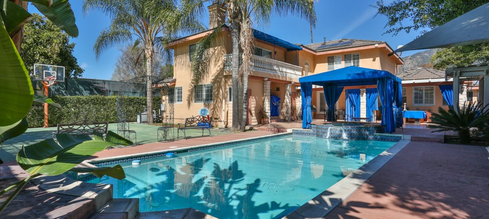 138 W Foothill Blvd, Arcadia, CA 91006