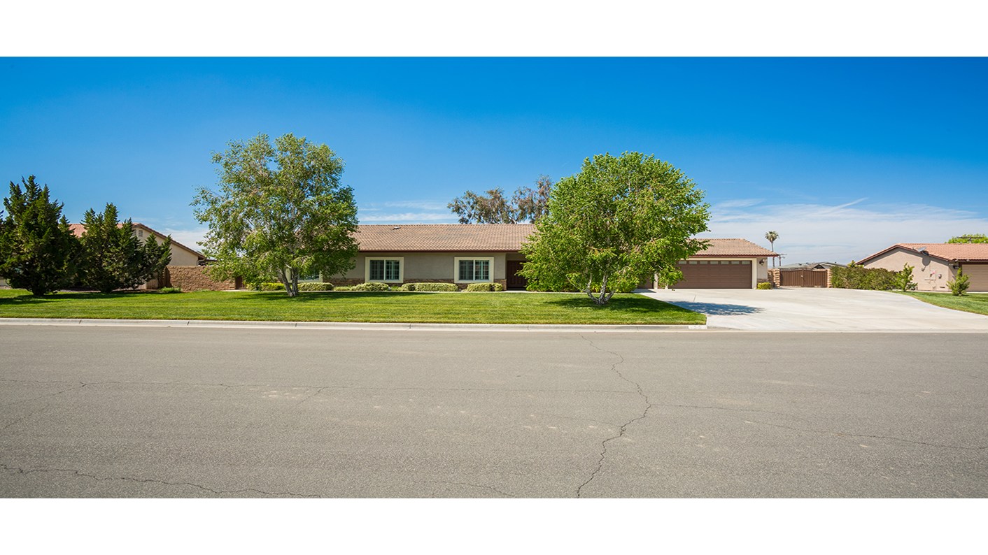55 Carlin Lane, Riverside, CA 92507