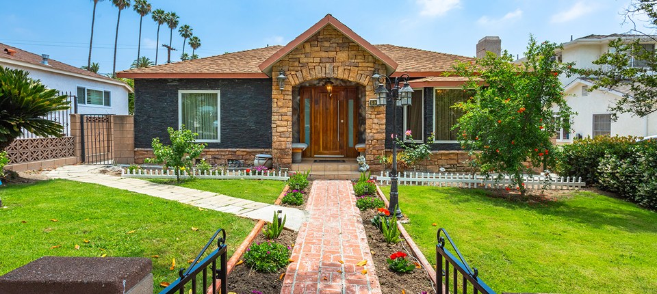 930 E. Magnolia Blvd., Burbank, CA 91501