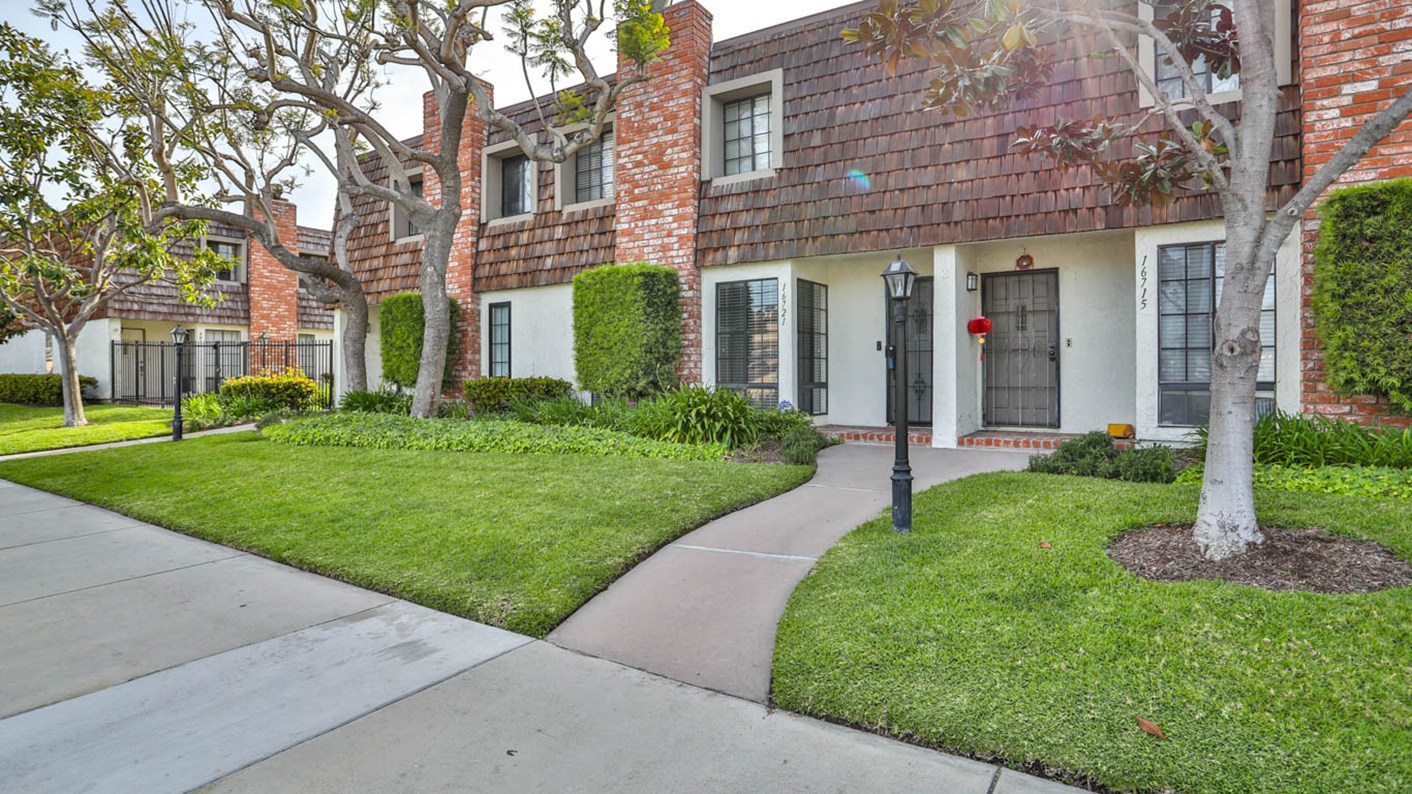 16721 Algonquin Street, Huntington Beach, CA 92649