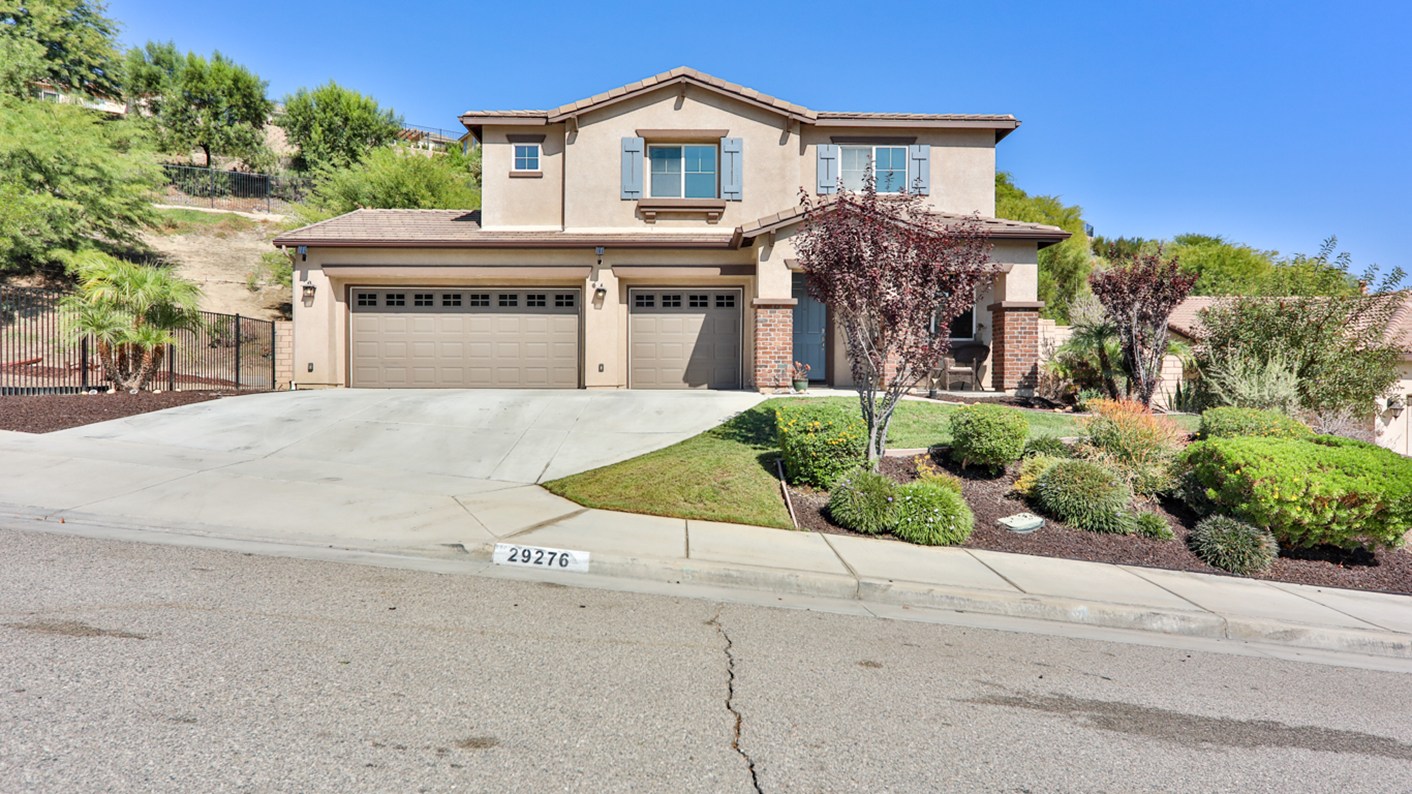 29276 Gateway Drive, Lake Elsinore, CA 92530