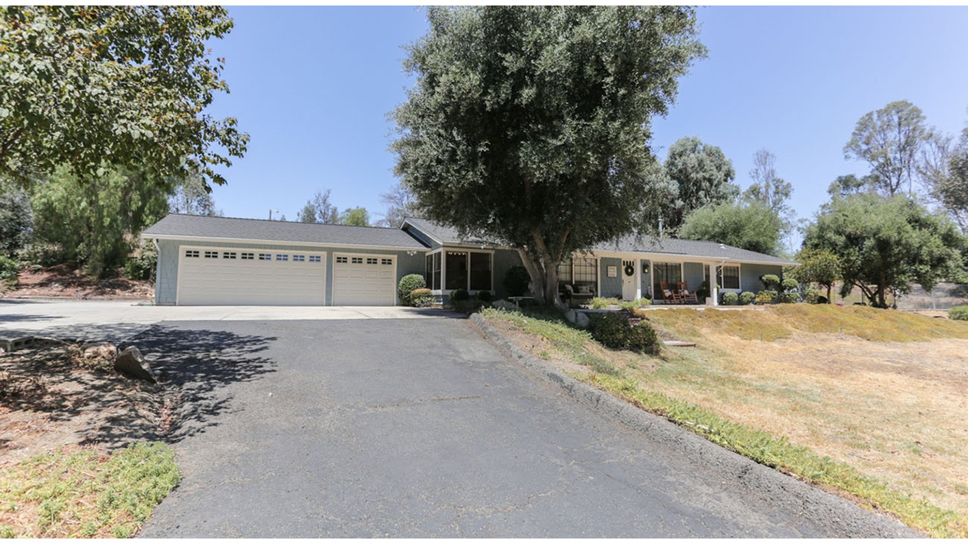 18643 Sussex Road, Riverside, CA 92504