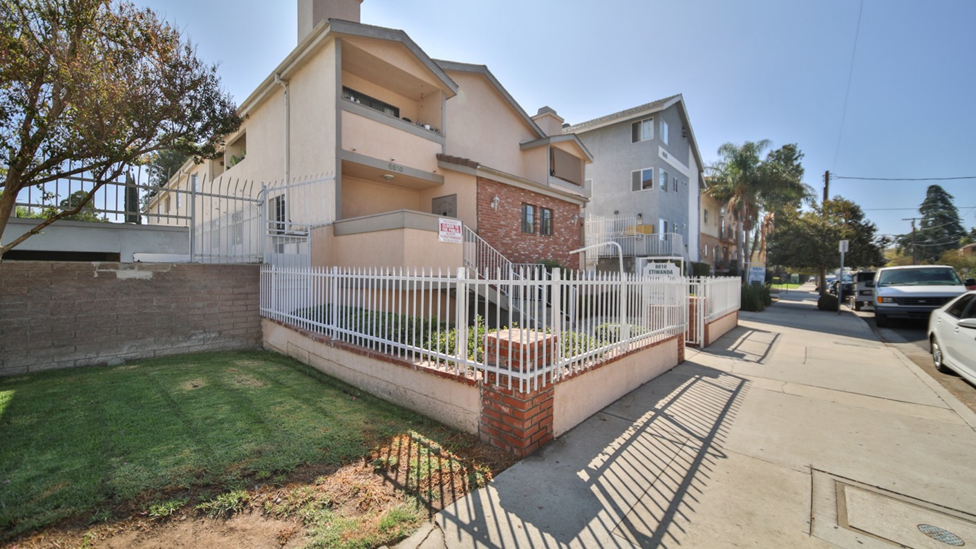 8810 Etiwanda Avenue #5, Los Angeles, CA 91325