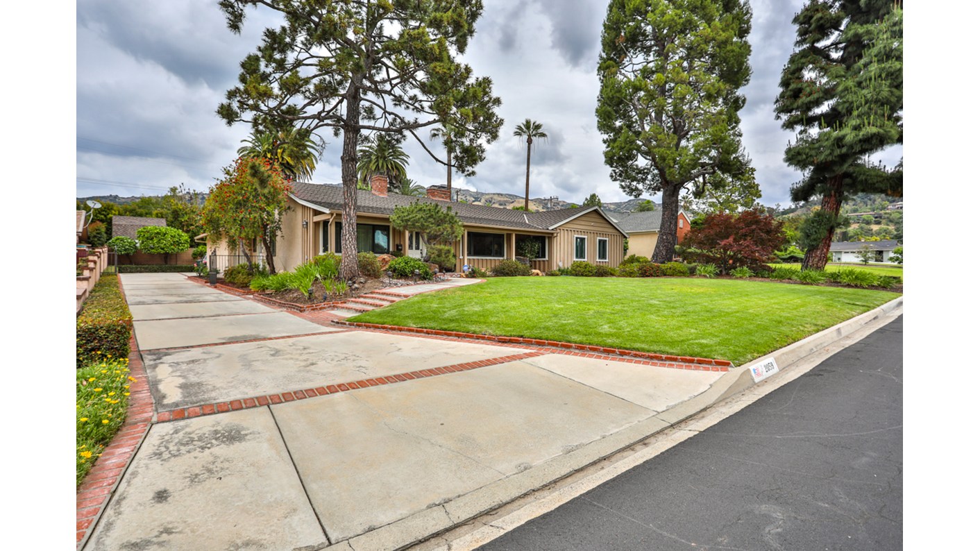 2059 Country Club Drive, Glendora, CA 91741