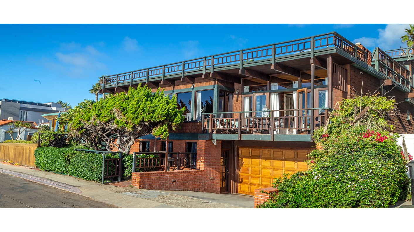 6611 Neptune Place, La Jolla, CA 92037