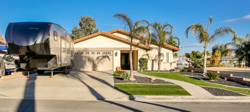 30032 Clear Water Drive, Canyon Lake, CA 92587