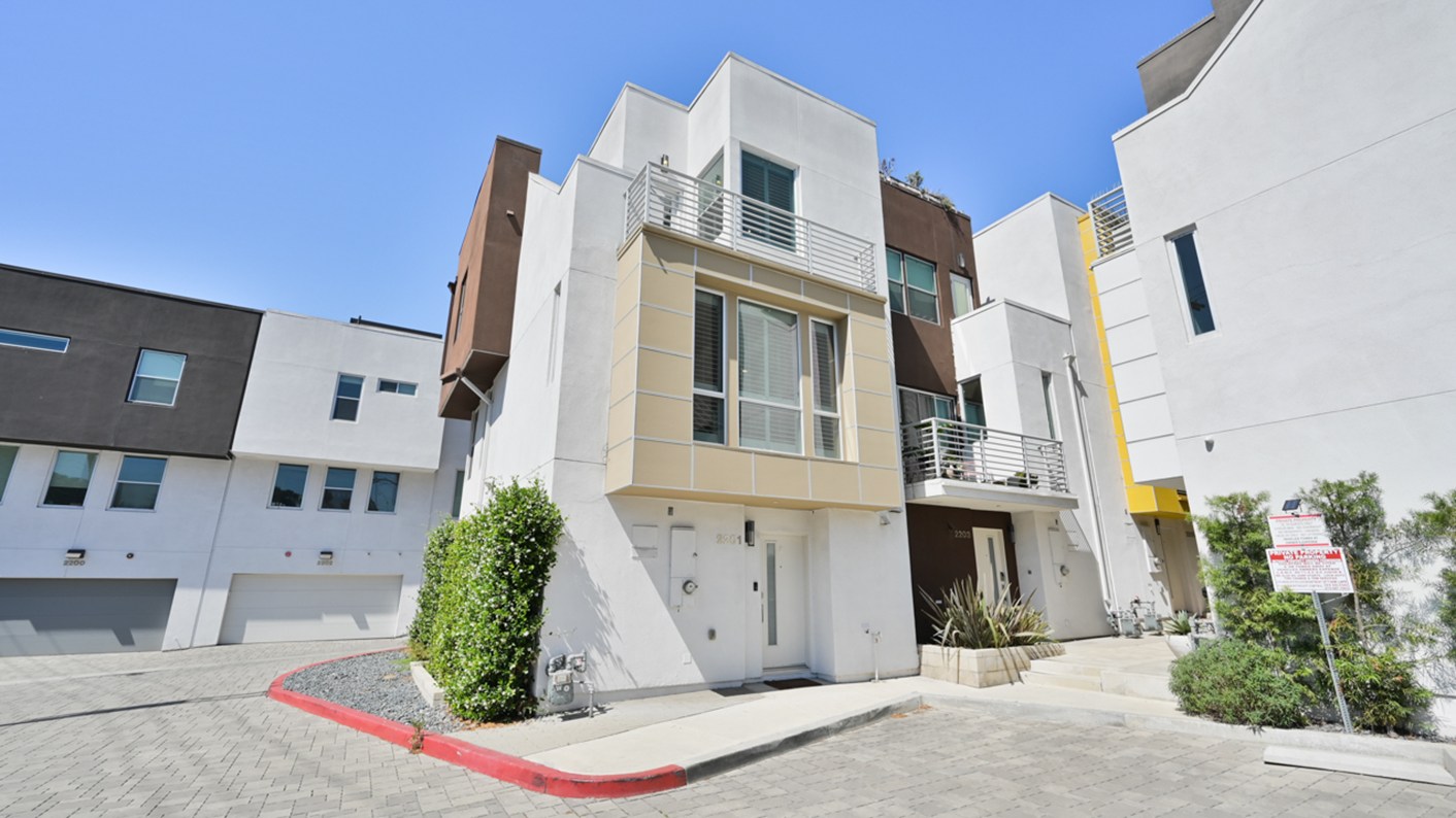 2201 Selig Drive, Silver Lake, CA 90026