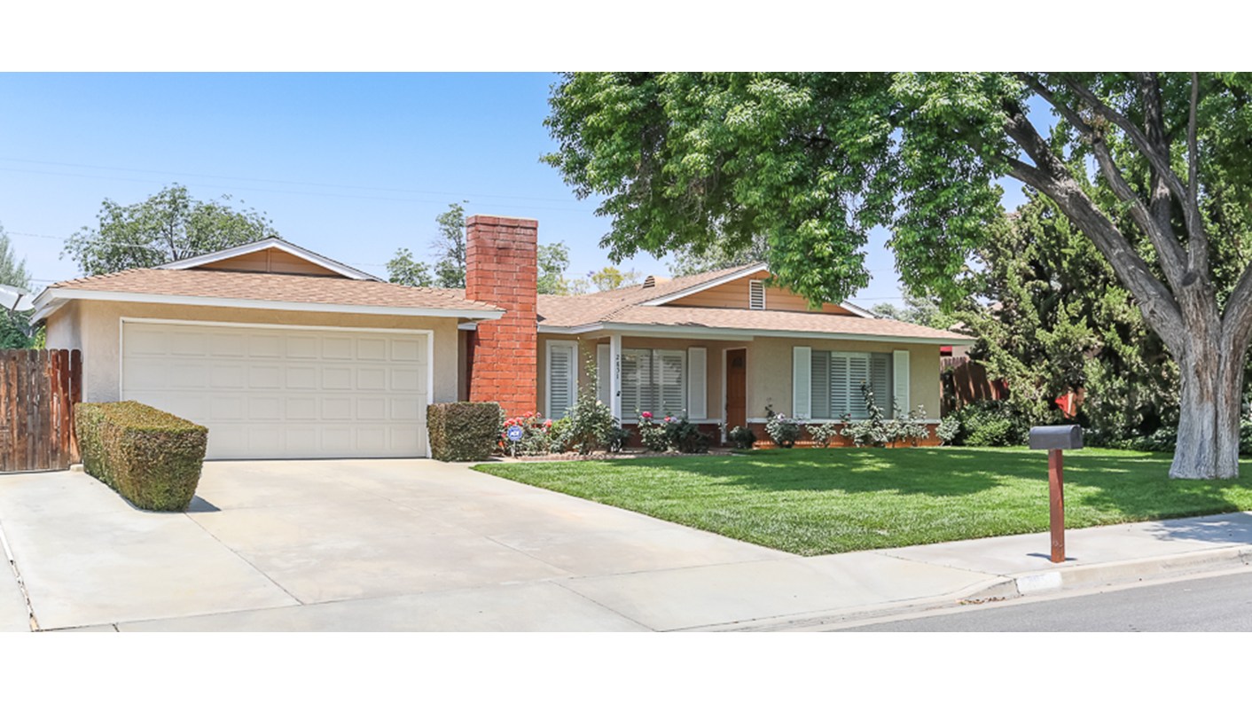 2851 Cimarron Rd, Riverside, CA 92506