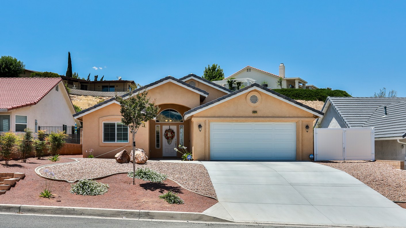 18224 Kalin Ranch Drive, Victorville, CA  92395