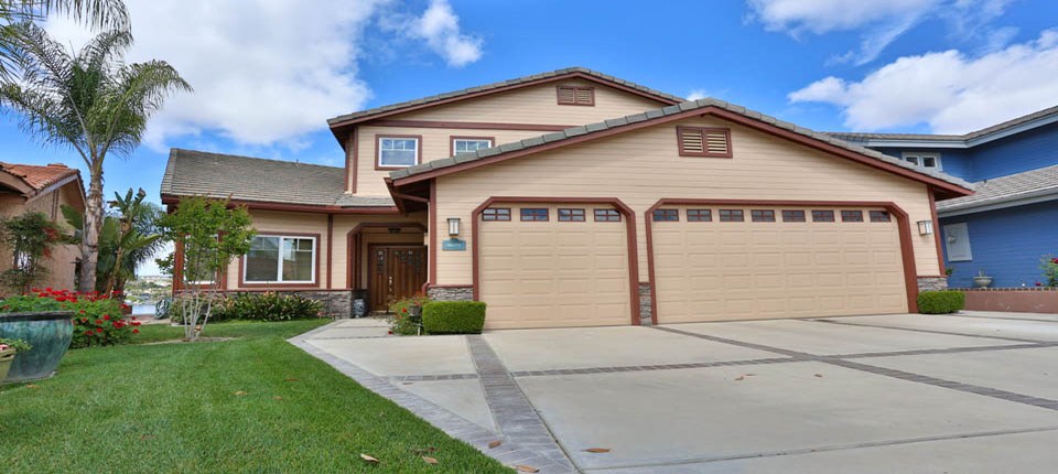 30279 Channel Way Dr, Canyon Lake, CA 92587