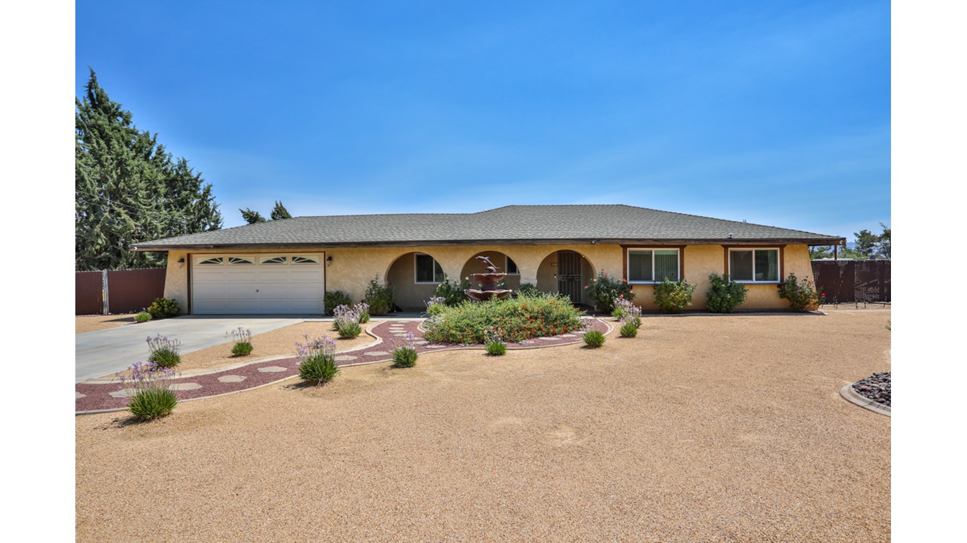 9021 11th Avenue, Hesperia, CA 92345