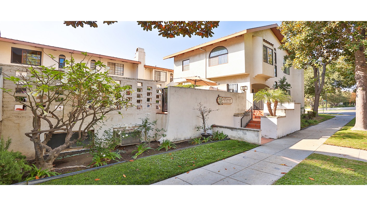 113 South Kenneth Road, Burbank, CA 91501