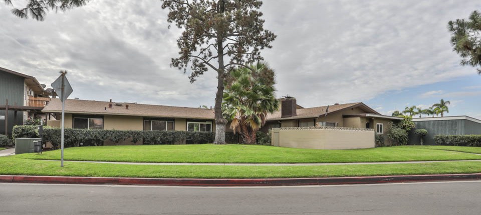1900 W. Glenoaks Avenue Unit B, Anaheim, CA 92801