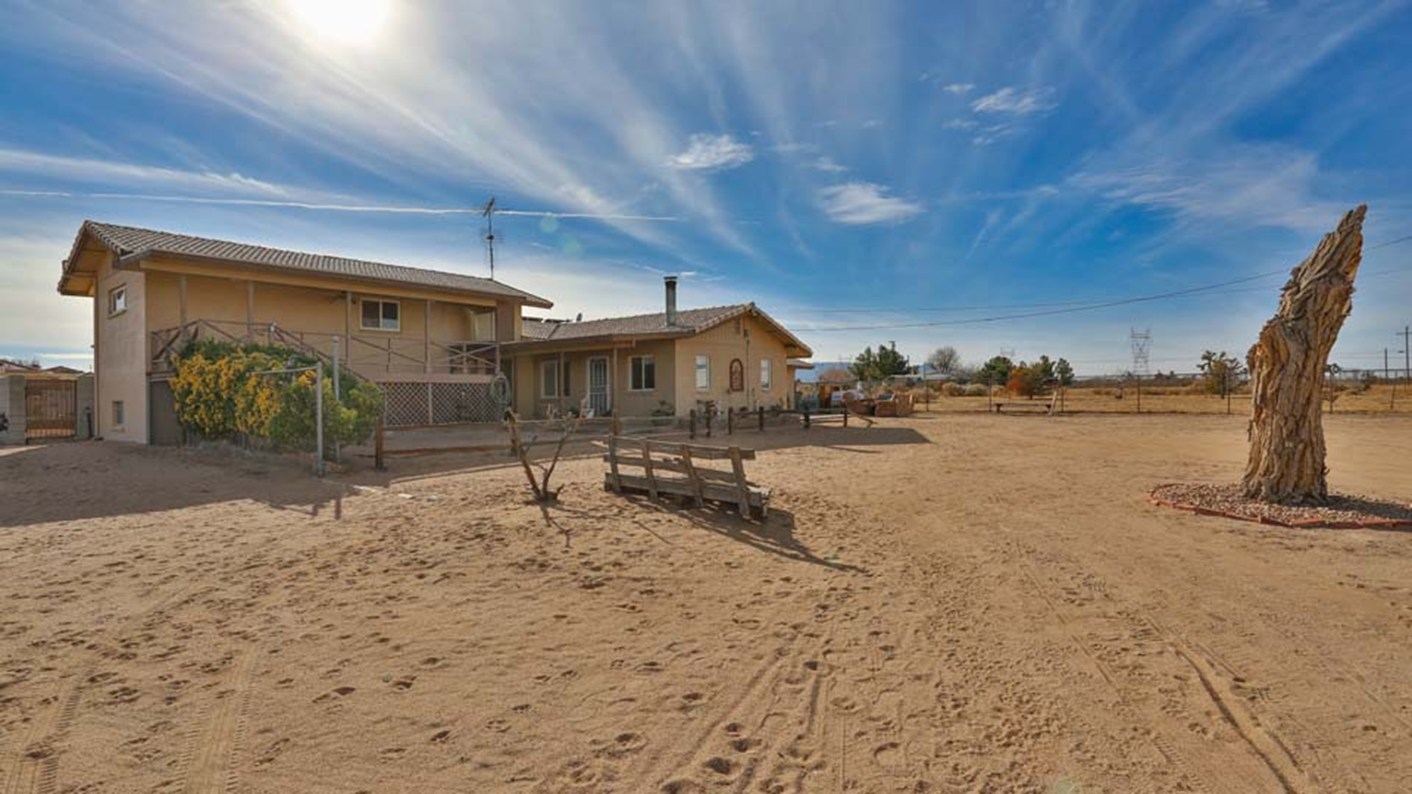 11954 Topaz Road, Victorville, CA 92392