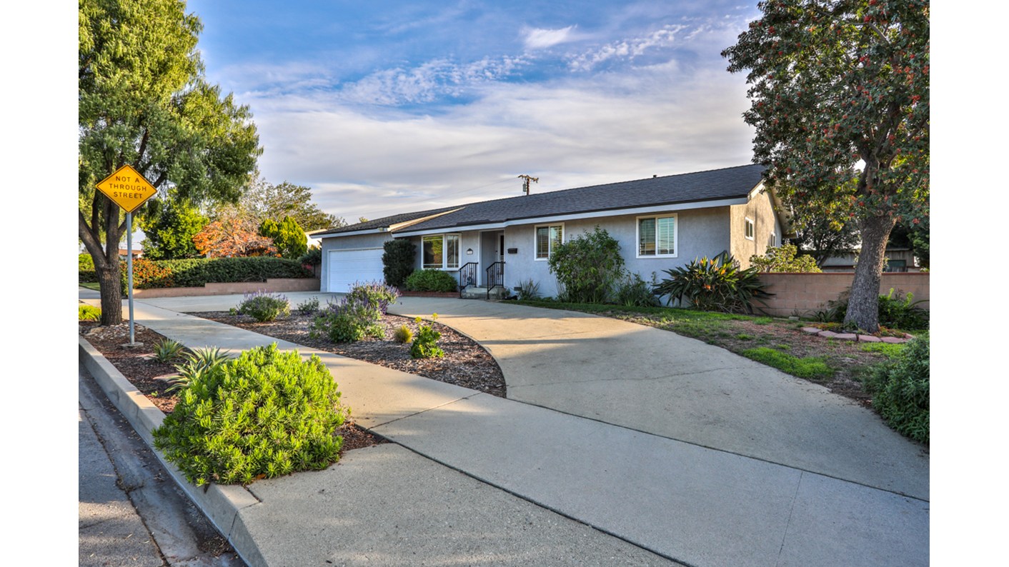 1102 East Renwick Road, Glendora, CA 91740
