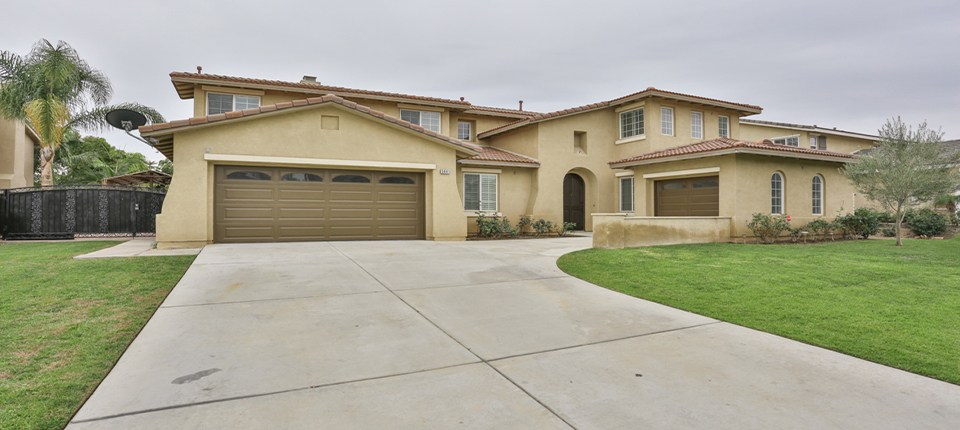 3441 Christopher Ln, Corona, CA 92881