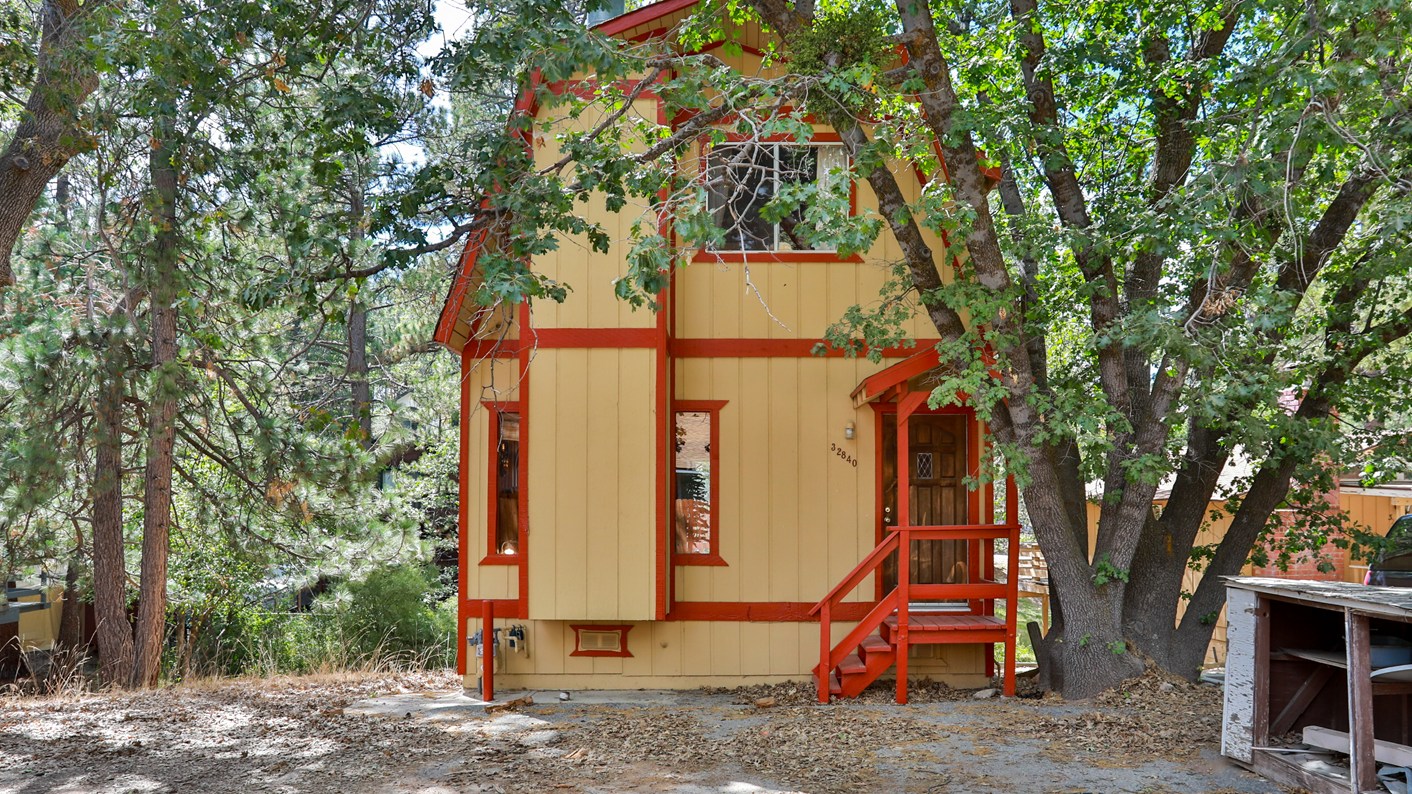 32840 Squirrel Lane, Arrowbear, CA 92382