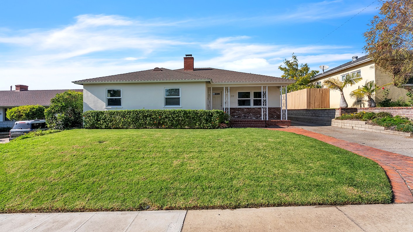 919 Delaware Road, Burbank, CA 91504