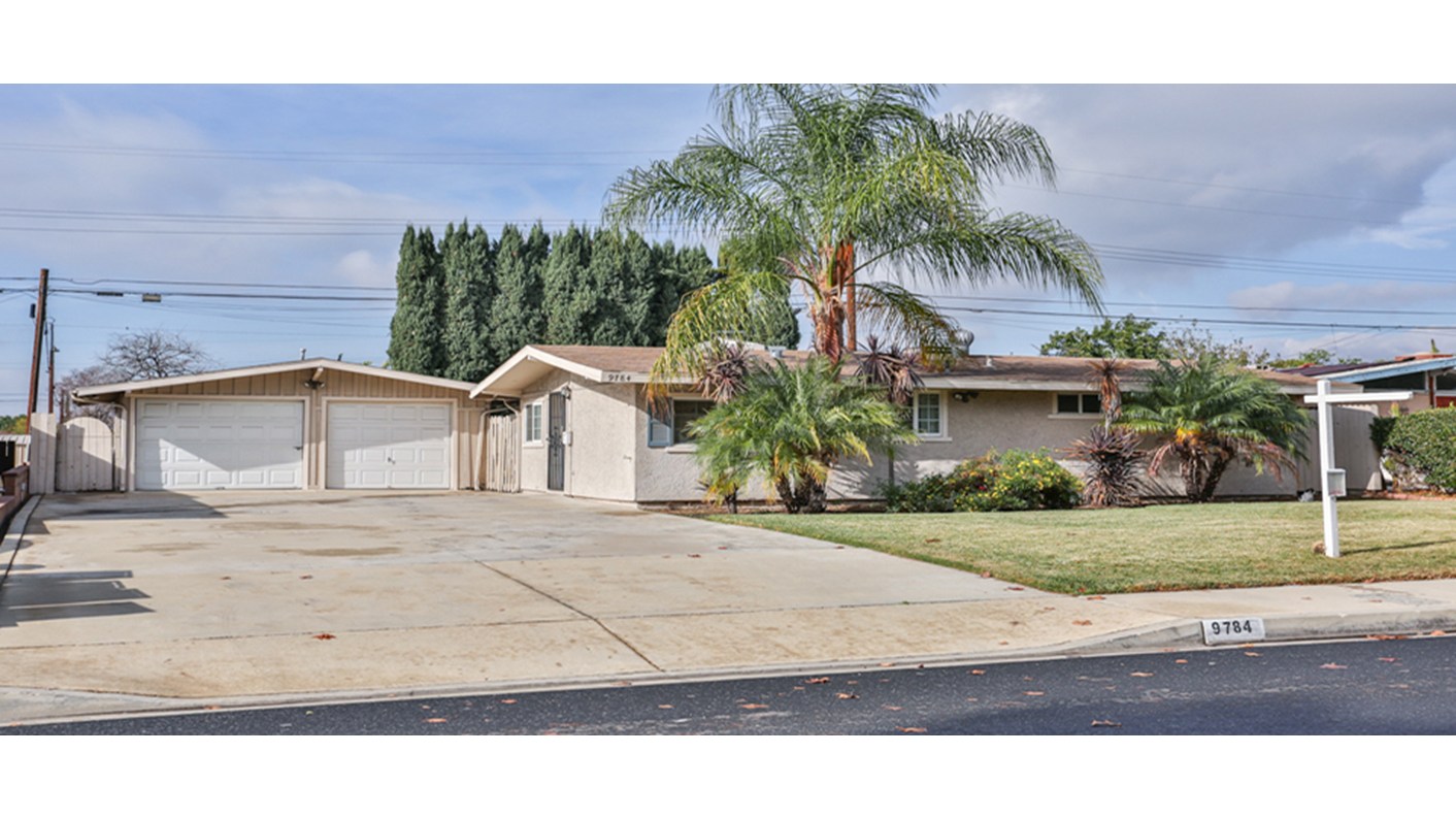 9784 Fremont Avenue, Montclair, CA 91763