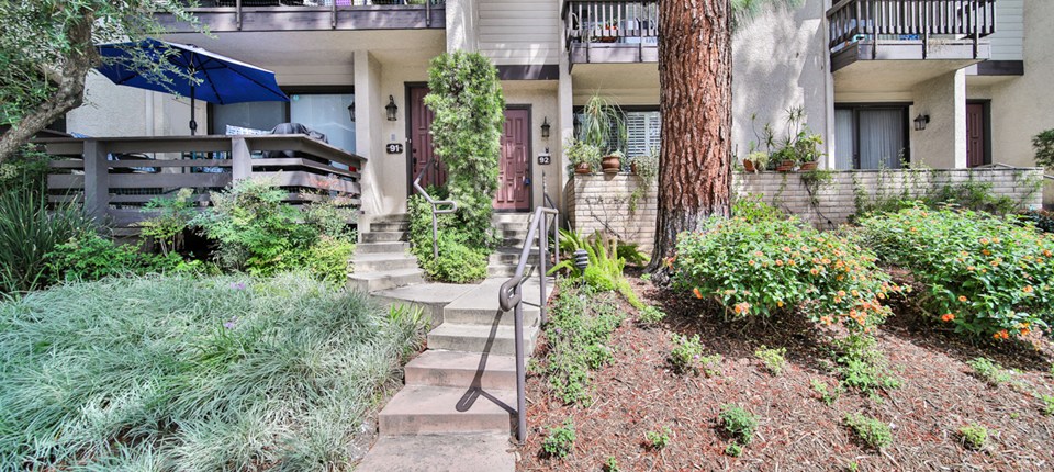 21801 Burbank Boulevard, 91367, Los Angeles, CA 91367